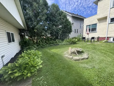 1119 38TH Street Rock Island IL 61201