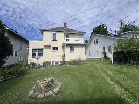 1119 38TH Street Rock Island IL 61201