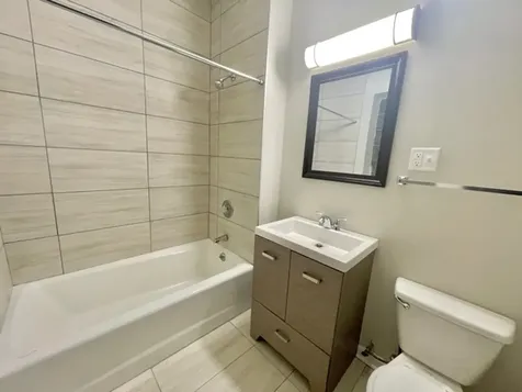 4452 North Winchester Avenue Chicago IL 60640