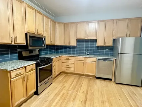 4452 North Winchester Avenue Chicago IL 60640