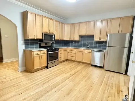 4452 North Winchester Avenue Chicago IL 60640