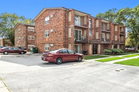 6308 West 64th Place Chicago IL 60638