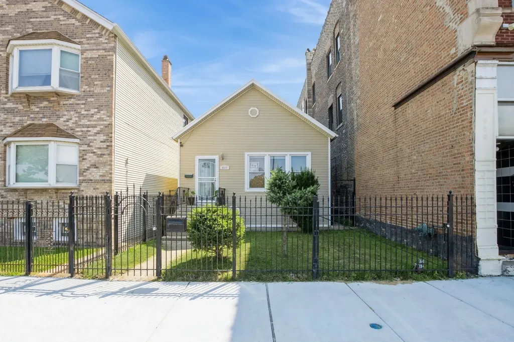 4555 South Halsted Street Chicago IL 60609
