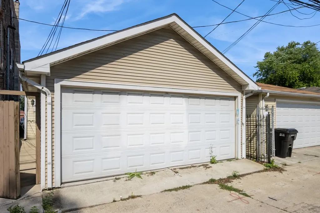 4555 South Halsted Street Chicago IL 60609