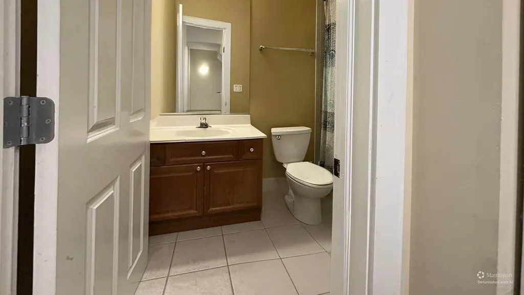 2917 North Claremont Avenue Chicago IL 60618