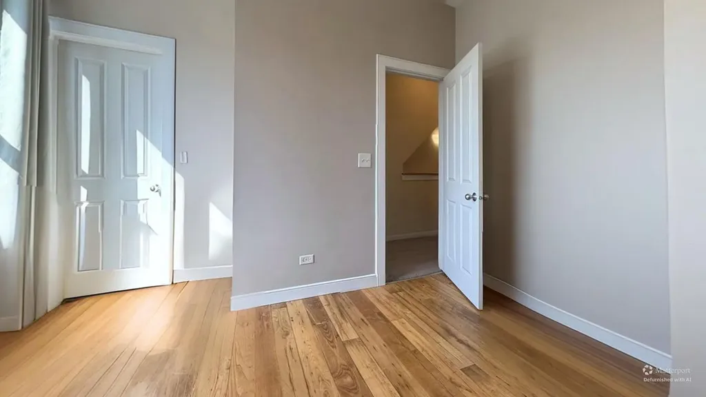 2917 North Claremont Avenue Chicago IL 60618