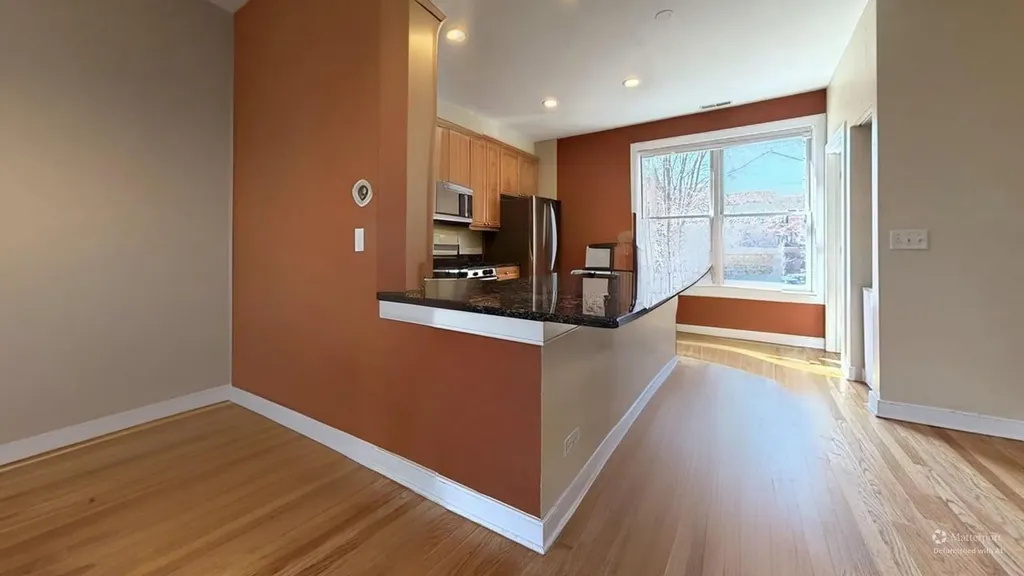 2917 North Claremont Avenue Chicago IL 60618