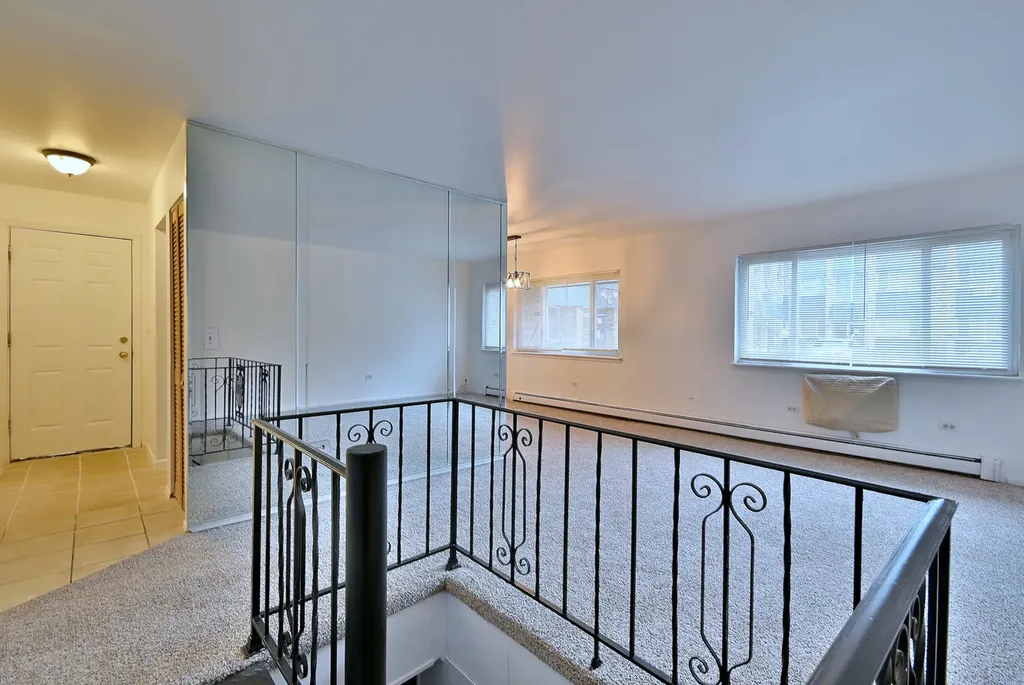 8637 1/2 West Foster Avenue Chicago IL 60656