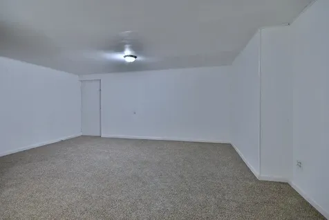 8637 1/2 West Foster Avenue Chicago IL 60656