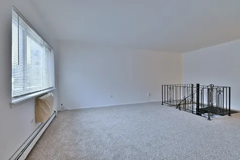 8637 1/2 West Foster Avenue Chicago IL 60656