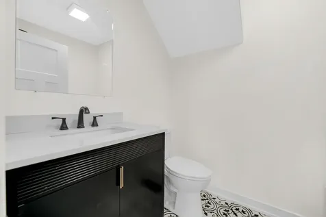 8758 South Wabash Avenue Chicago IL 60619