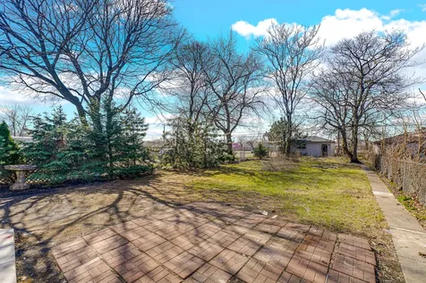 8758 South Wabash Avenue Chicago IL 60619
