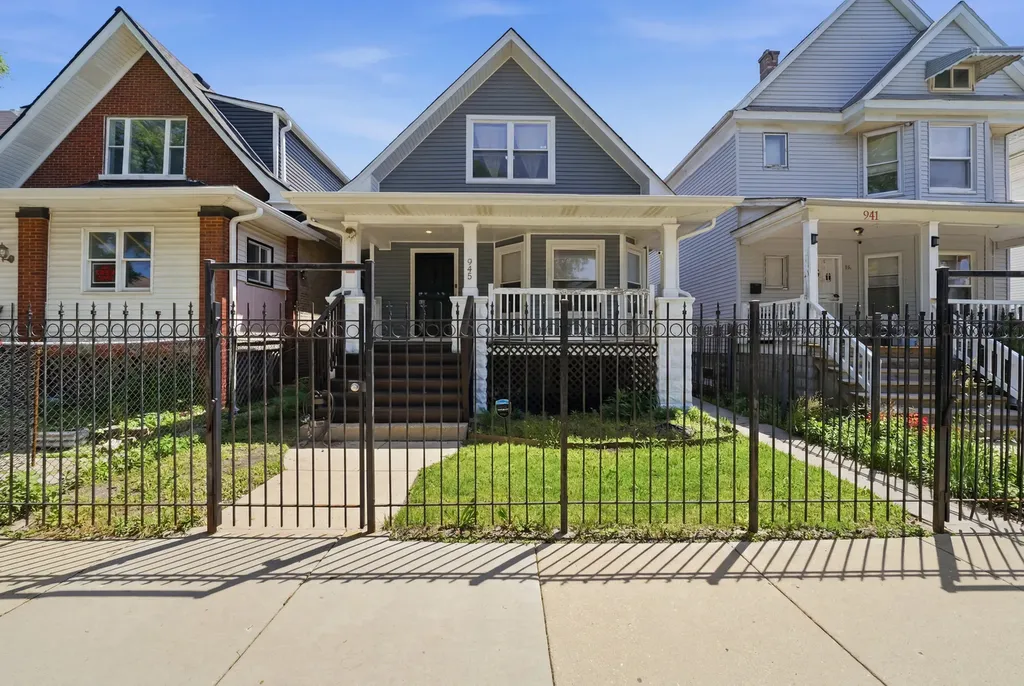 945 North Lawler Avenue Chicago IL 60651