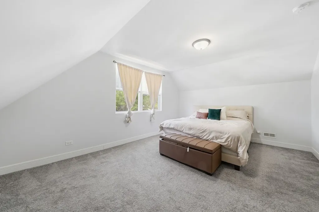 945 North Lawler Avenue Chicago IL 60651