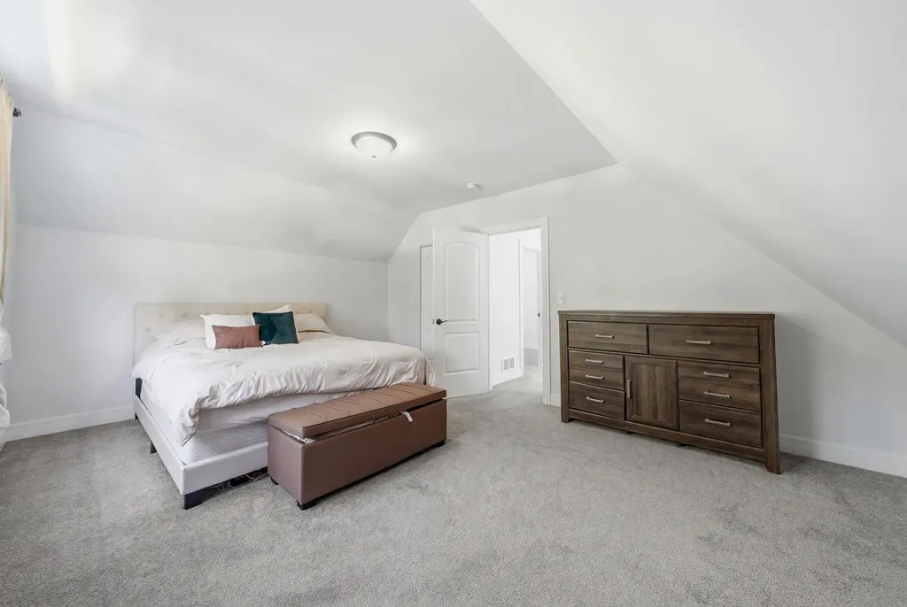 945 North Lawler Avenue Chicago IL 60651