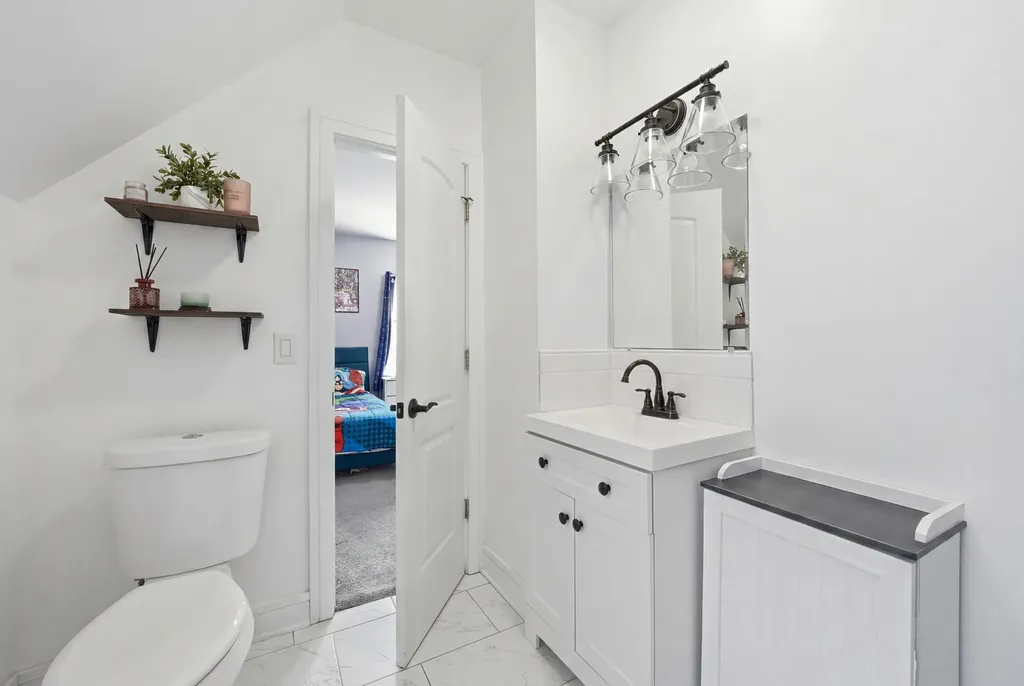 945 North Lawler Avenue Chicago IL 60651