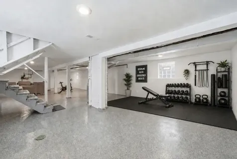 945 North Lawler Avenue Chicago IL 60651