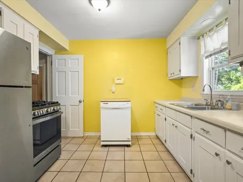 2520 19TH Avenue Rockford IL 61108