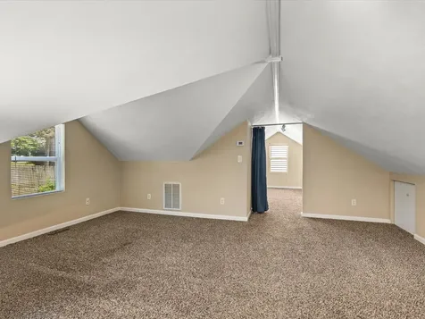 2520 19TH Avenue Rockford IL 61108