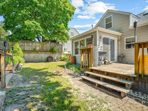 2520 19TH Avenue Rockford IL 61108