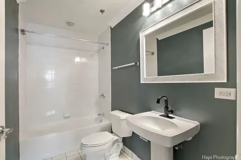 77 South Evergreen Avenue Arlington Heights IL 60005
