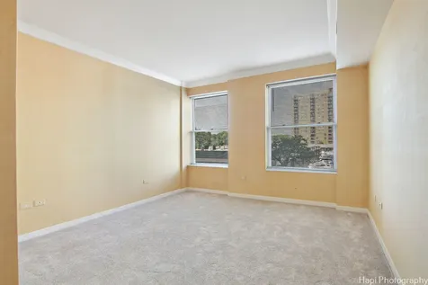 77 South Evergreen Avenue Arlington Heights IL 60005