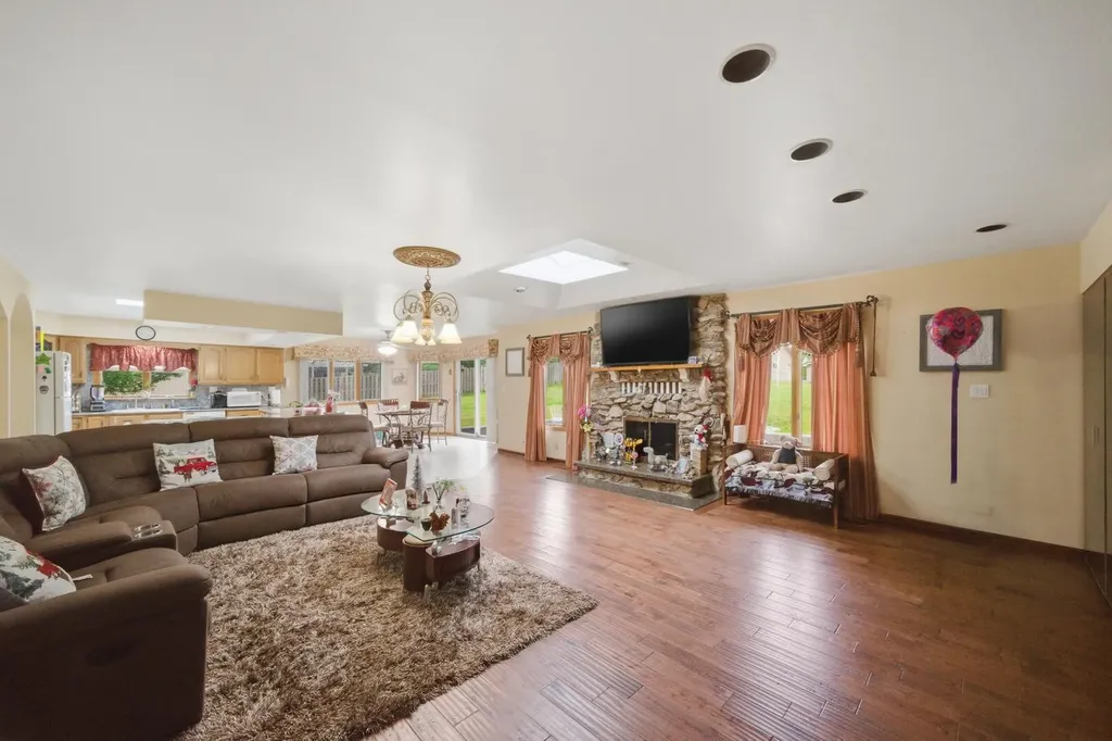 3N530 Lombard Road Addison IL 60101
