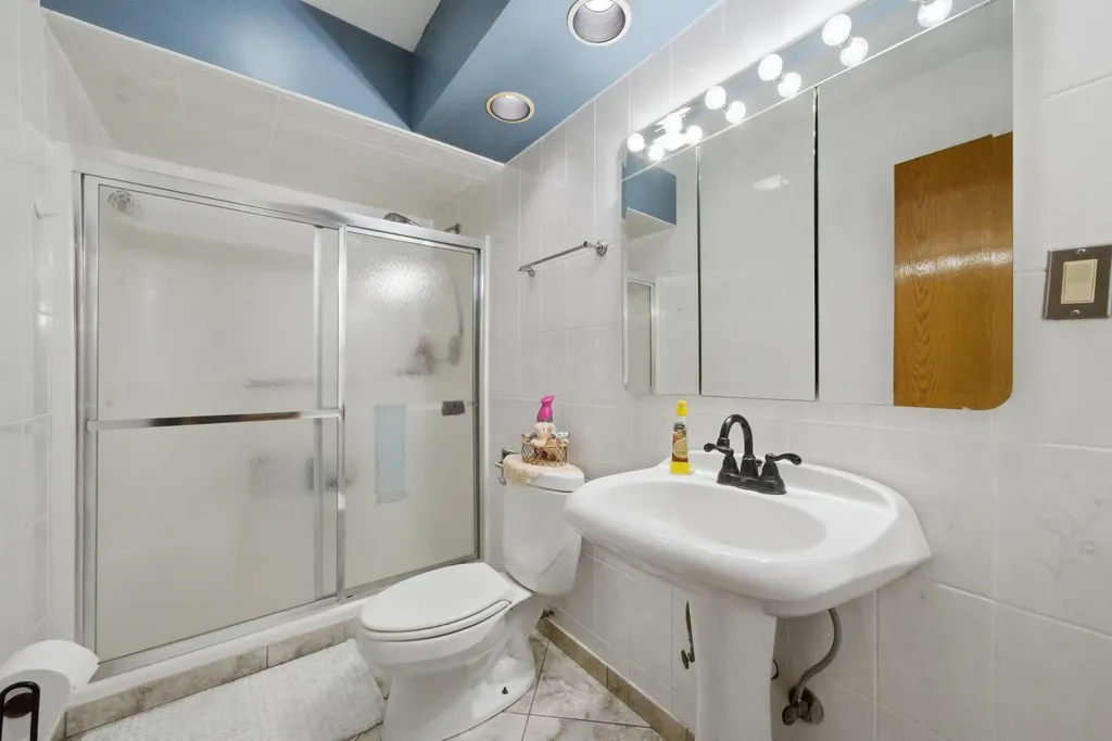 3N530 Lombard Road Addison IL 60101