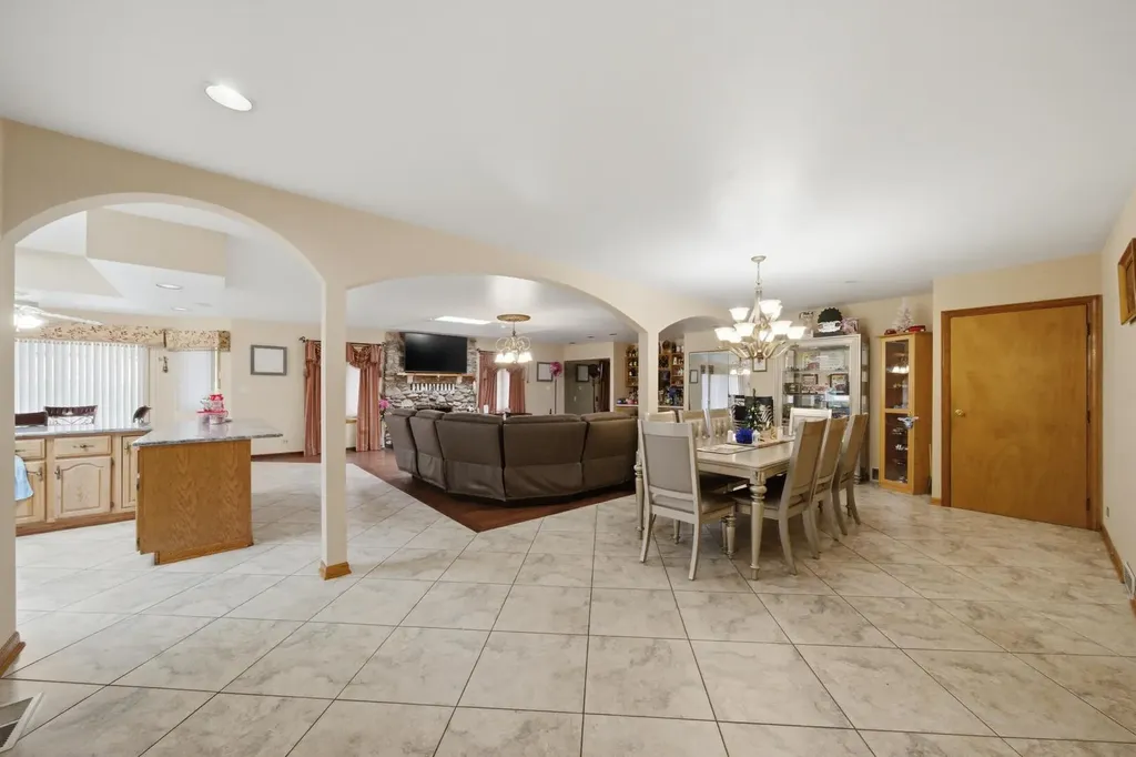 3N530 Lombard Road Addison IL 60101