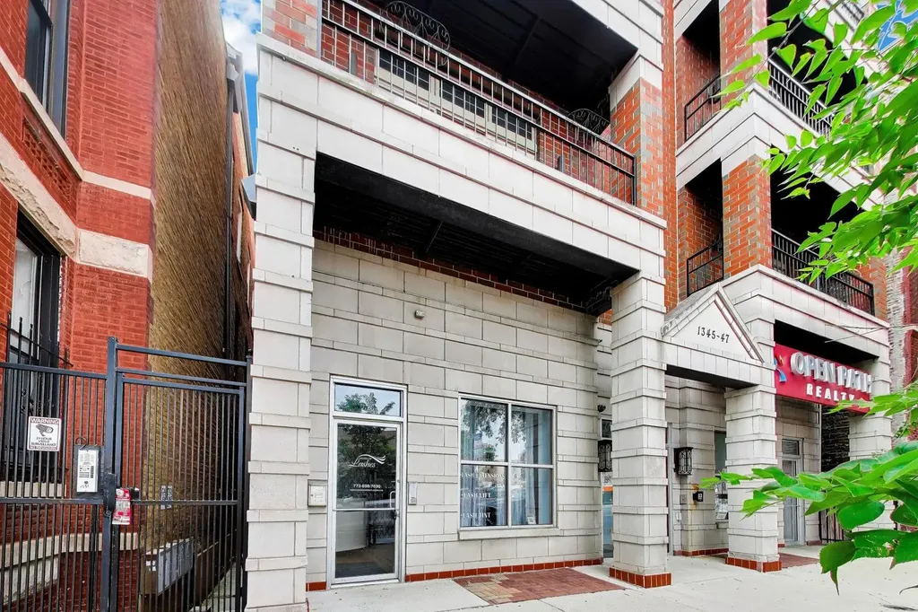 1345 North Ashland Avenue Chicago IL 60622
