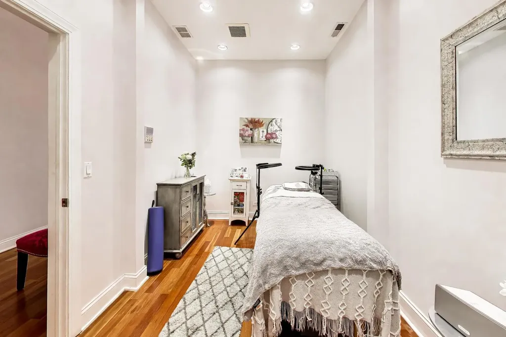 1345 North Ashland Avenue Chicago IL 60622