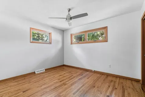 226 33RD Avenue Moline IL 51265
