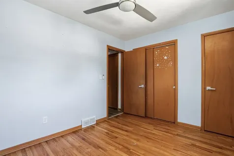 226 33RD Avenue Moline IL 51265