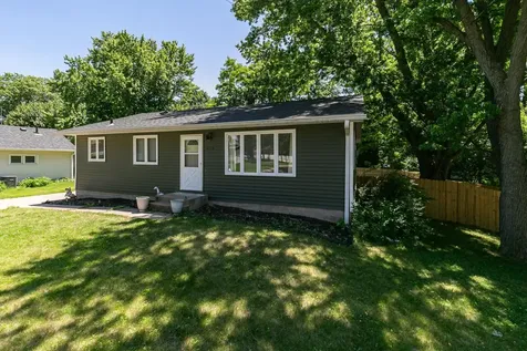 226 33RD Avenue Moline IL 51265