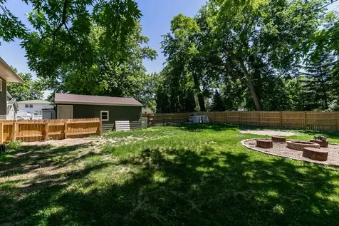 226 33RD Avenue Moline IL 51265
