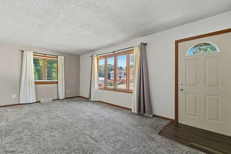 226 33RD Avenue Moline IL 51265