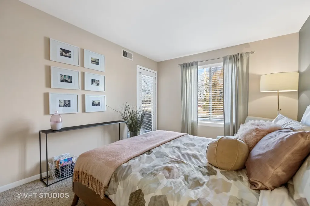 1517 Westminster Drive Naperville IL 60563