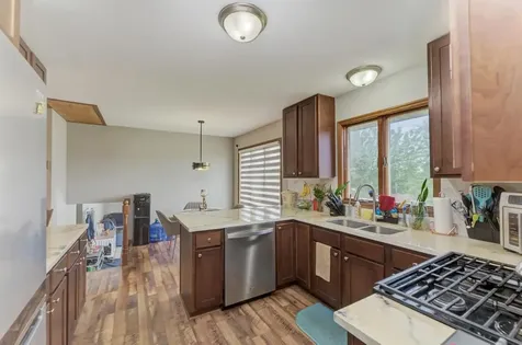 202 North Bridge Road Dekalb IL 60115