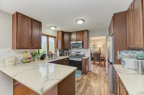 202 North Bridge Road Dekalb IL 60115