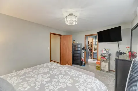 202 North Bridge Road Dekalb IL 60115