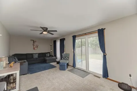 202 North Bridge Road Dekalb IL 60115