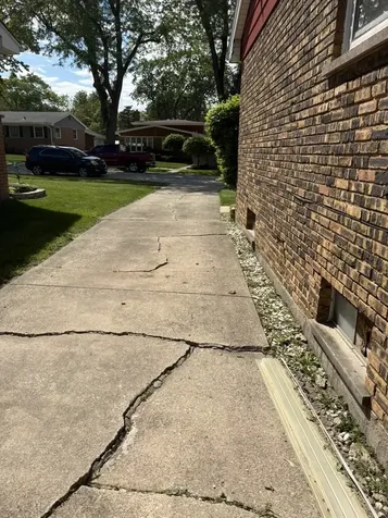 443 Grosvenor Place Chicago Heights IL 60411