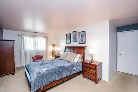 4041 West 97th Street Oak Lawn IL 60453