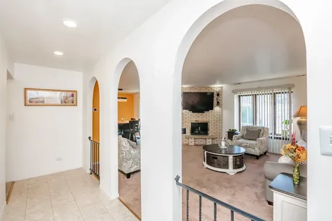 4041 West 97th Street Oak Lawn IL 60453