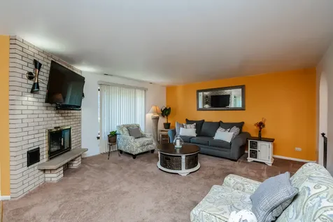 4041 West 97th Street Oak Lawn IL 60453
