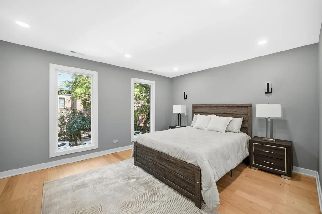1952 North Bissell Street Chicago IL 60614