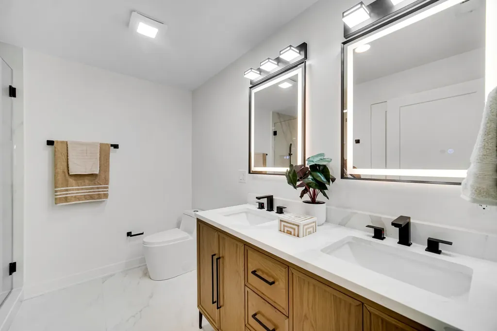 1952 North Bissell Street Chicago IL 60614