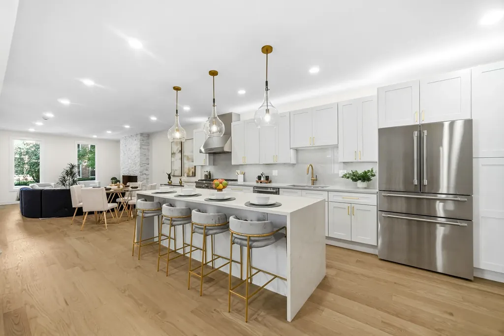 1952 North Bissell Street Chicago IL 60614