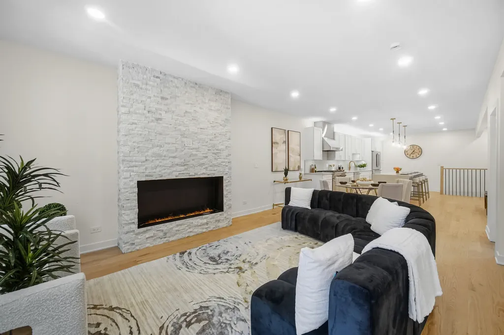 1952 North Bissell Street Chicago IL 60614