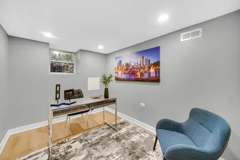 1952 North Bissell Street Chicago IL 60614